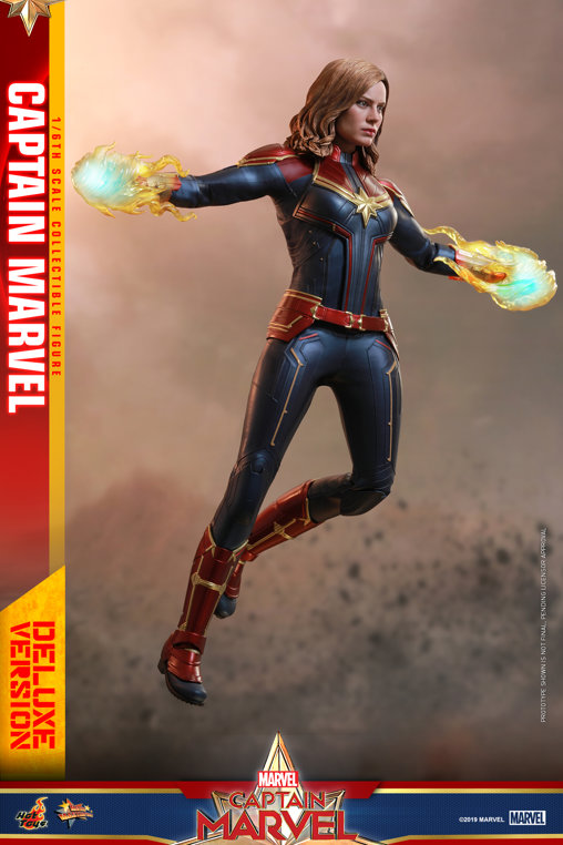 Captain Marvel: Captain Marvel - Deluxe, 1/6 Figur von Hot Toys