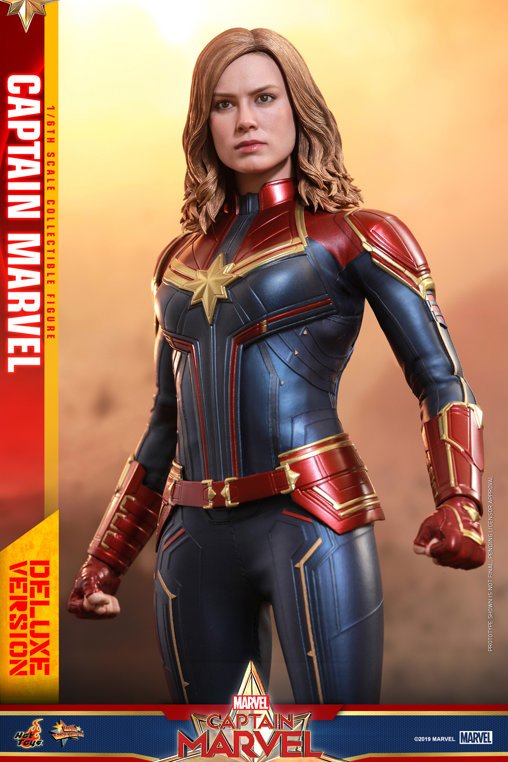 Captain Marvel: Captain Marvel - Deluxe, 1/6 Figur von Hot Toys