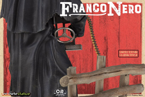 Django: Franco Nero, Statue von Infinite Statue