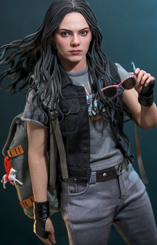 Deadpool und Wolverine: X-23, 1/6 Figur von Hot Toys