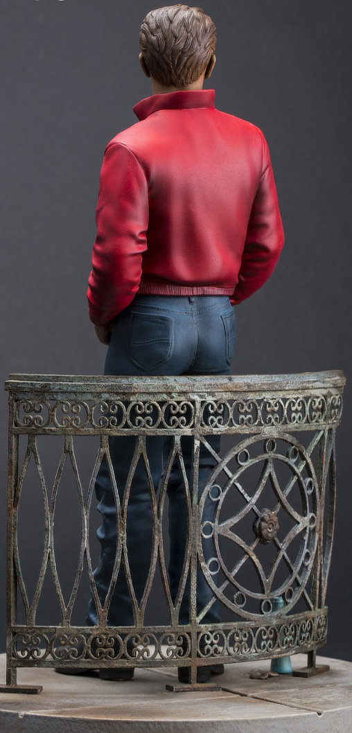 Denn sie wissen nicht, was sie tun: Jim Stark, Statue von Infinite Statue