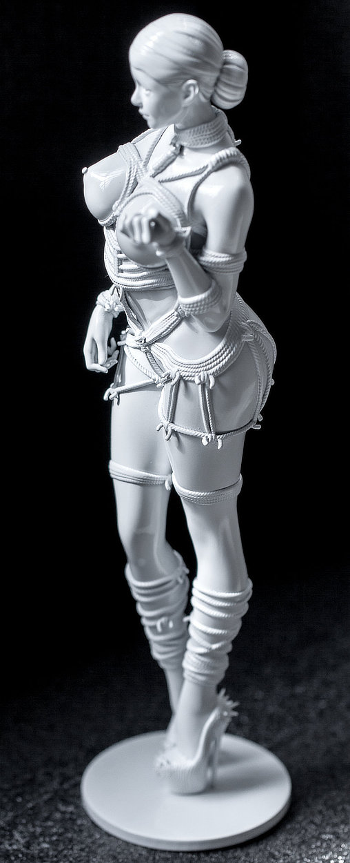 Enjoy in White: Angelica, Statue von SPACEart