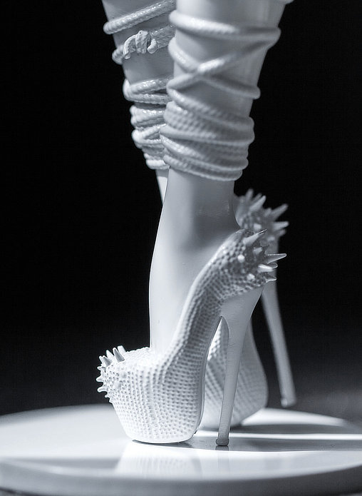 Enjoy in White: Angelica, Statue von SPACEart
