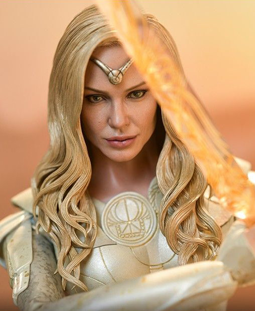 The Eternals: Thena, 1/6 Figur von Hot Toys