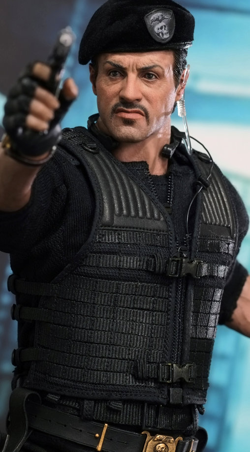 The Expendables 2: Barney Ross, 1/6 Figur von Hot Toys