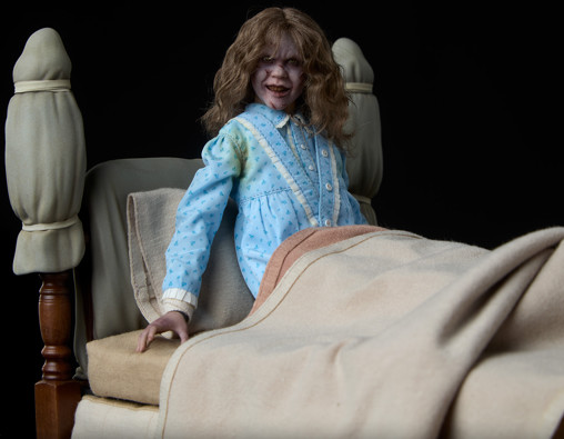 Der Exorzist: Regan MacNeil - Deluxe von Sideshow, weitere Produktansicht 7