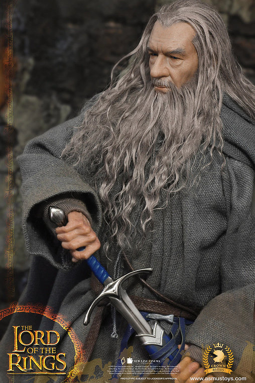 Herr der Ringe: Gandalf the Grey, 1/6 Figur ... https://spaceart.de/produkte/hdr007-herr-der-ringe-gandalf-the-grey-figur-asmus-toys-crw001-905032-4713294720382-spaceart.php