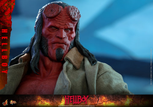 Hellboy - Call of Darkness: Hellboy, 1/6 Figur von Hot Toys