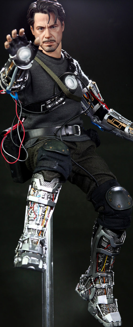 Iron Man 1: Tony Stark - Mech Test Version, 1/6 Figur von Hot Toys
