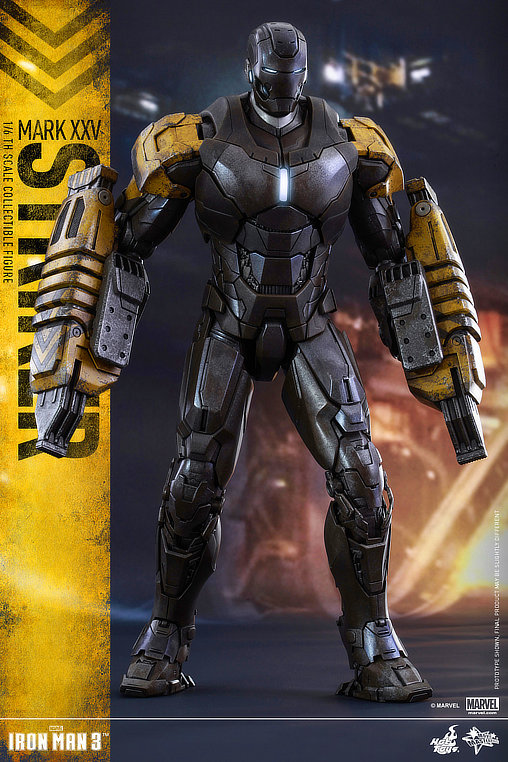 Iron Man 3: Iron Man Mark XXV Striker, 1/6 Figur von Hot Toys