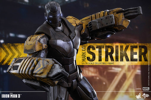 Iron Man 3: Iron Man Mark XXV Striker, 1/6 Figur von Hot Toys