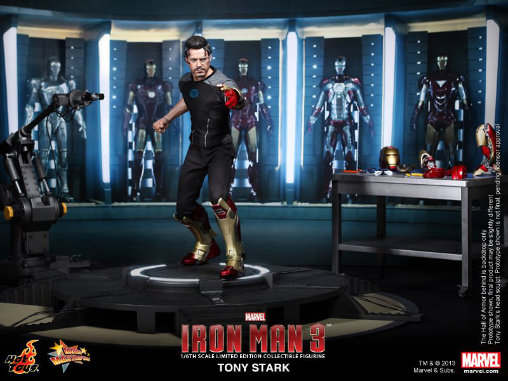 Iron Man 3: Tony Stark - Armor Testing Version, 1/6 Figur von Hot Toys