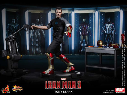 Iron Man 3: Tony Stark - Armor Testing Version, 1/6 Figur von Hot Toys