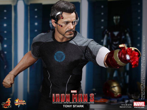 Iron Man 3: Tony Stark - Armor Testing Version, 1/6 Figur von Hot Toys