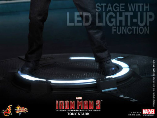 Iron Man 3: Tony Stark - Armor Testing Version, 1/6 Figur von Hot Toys