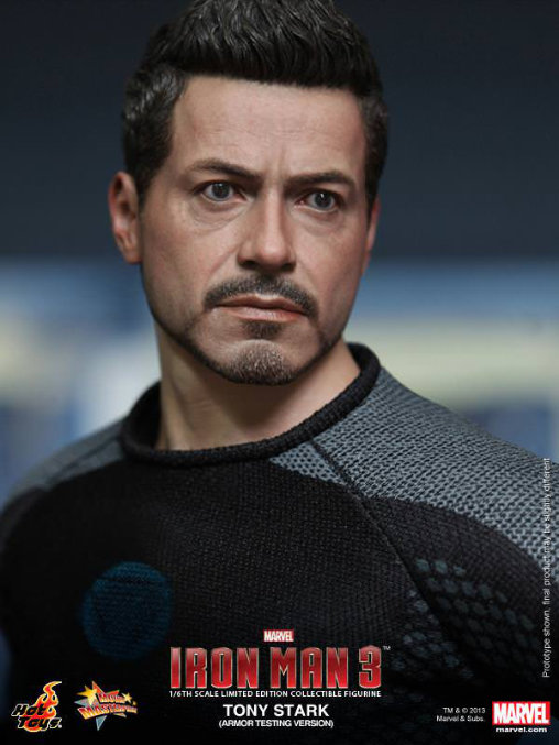 Iron Man 3: Tony Stark - Armor Testing Version, 1/6 Figur von Hot Toys