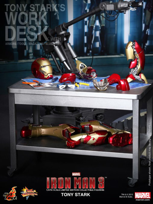 Iron Man 3: Tony Stark - Armor Testing Version, 1/6 Figur von Hot Toys
