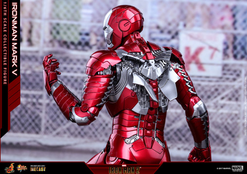 Iron Man 2: Iron Man Mark V - DieCast, 1/6 Figur von Hot Toys