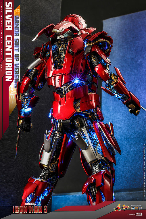Iron Man 3: Silver Centurion - Armor Suit Up Version, 1/6 Figur von Hot Toys