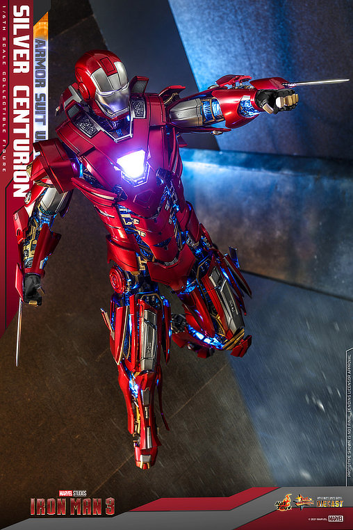Iron Man 3: Silver Centurion - Armor Suit Up Version, 1/6 Figur von Hot Toys