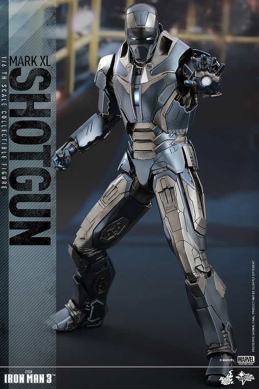 Iron Man 3: Iron Man Mark XL Shotgun, 1/6 Figur von Hot Toys