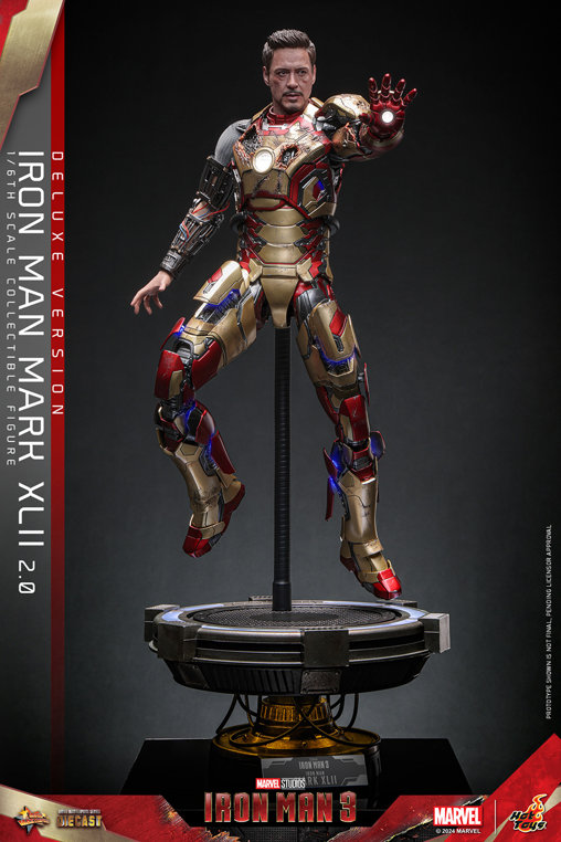 Iron Man 3: Iron Man Mark XLII 2.0 - Deluxe - DieCast, 1/6 Figur von Hot Toys
