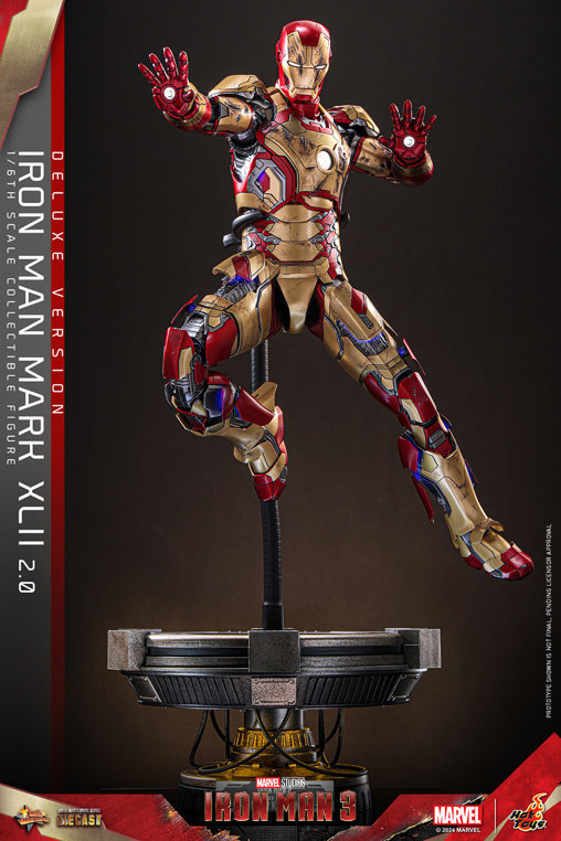 Iron Man 3: Iron Man Mark XLII 2.0 - Deluxe - DieCast, 1/6 Figur von Hot Toys