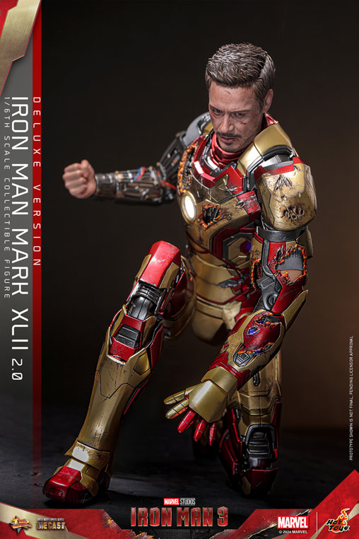 Iron Man 3: Iron Man Mark XLII 2.0 - Deluxe - DieCast, 1/6 Figur von Hot Toys