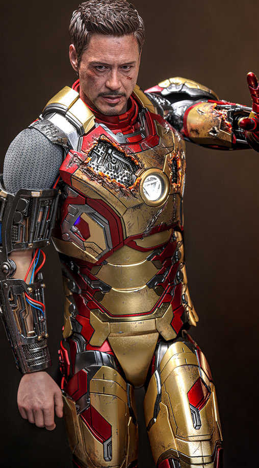 Iron Man 3: Iron Man Mark XLII 2.0 - Deluxe - DieCast, 1/6 Figur von Hot Toys