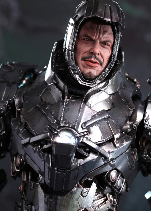 Iron Man 2: Whiplash Mark II - DieCast, 1/6 Figur von Hot Toys