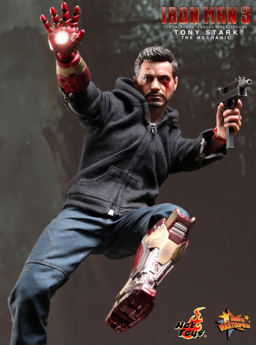 Iron Man 3: Tony Stark - The Mechanic, 1/6 Figur von Hot Toys
