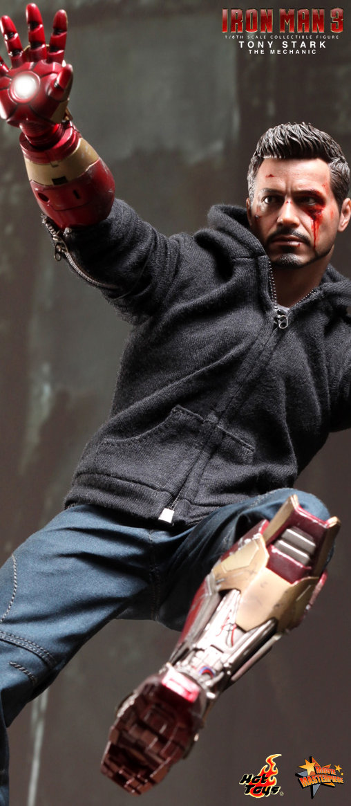 Iron Man 3: Tony Stark - The Mechanic, 1/6 Figur von Hot Toys