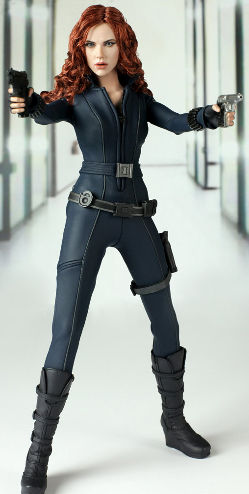 Iron Man 2: Black Widow, 1/6 Figur von Hot Toys