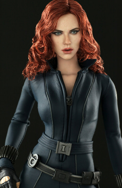 Iron Man 2: Black Widow, 1/6 Figur von Hot Toys