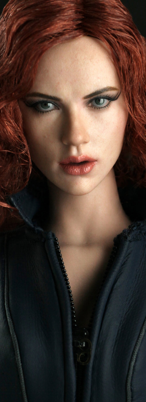 Iron Man 2: Black Widow, 1/6 Figur von Hot Toys