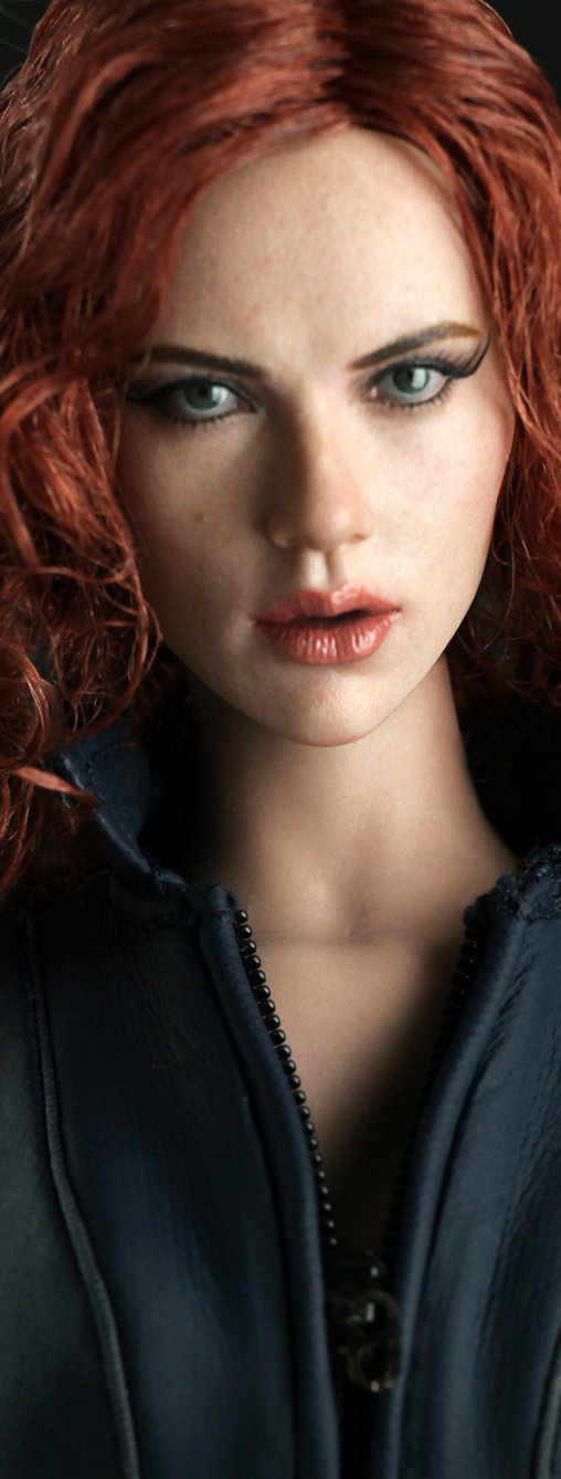 Iron Man 2: Black Widow, 1/6 Figur von Hot Toys