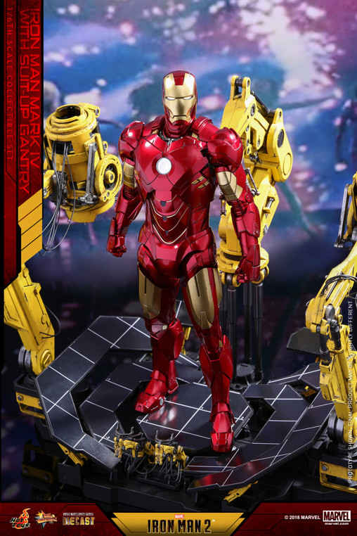 Iron Man 2: Iron Man Mark IV with Suit-Up Gantry von Hot Toys, weitere Produktansicht 3