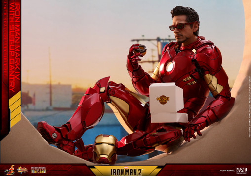 Iron Man 2: Iron Man Mark IV with Suit-Up Gantry von Hot Toys, weitere Produktansicht 9
