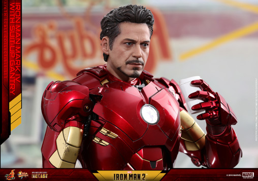 Iron Man 2: Iron Man Mark IV with Suit-Up Gantry von Hot Toys, weitere Produktansicht 11