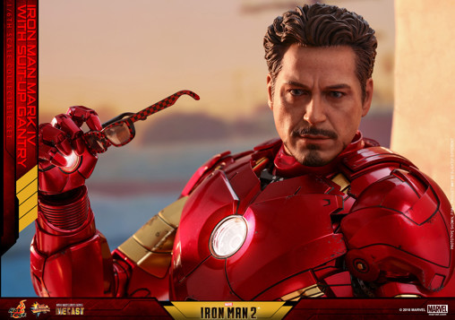 Iron Man 2: Iron Man Mark IV with Suit-Up Gantry von Hot Toys, weitere Produktansicht 12