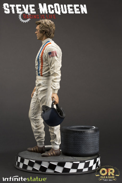 Le Mans: Steve McQueen, Statue von Infinite Statue