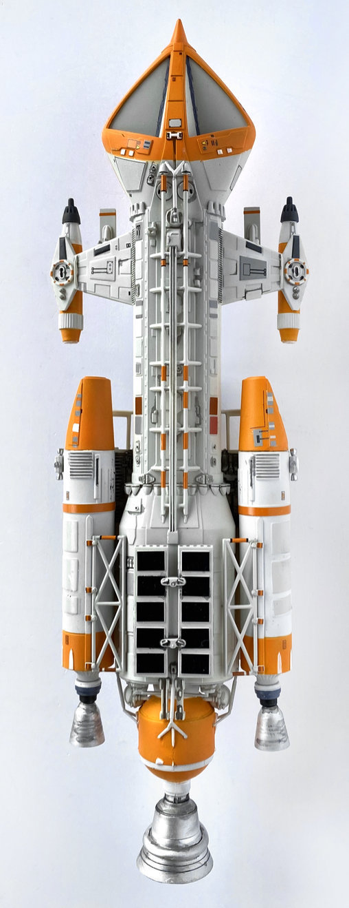 Mondbasis Alpha 1: Hawk Fighter, Modell-Bausatz ... https://spaceart.de/produkte/mba001-hawk-fighter-mondbasis-alpha-1-space-1999-modell-bausatz-mpc88112-849398020357-spaceart.php