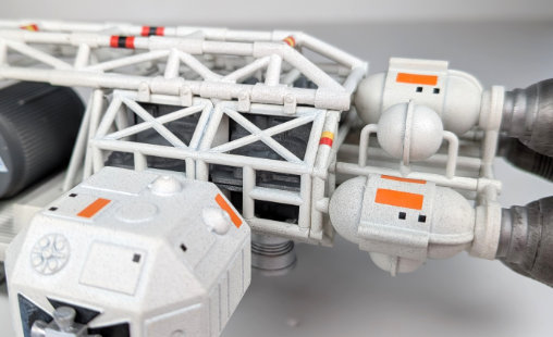 Mondbasis Alpha 1: Frighter Eagle Transporter, Fertig-Modell von Product Enterprise