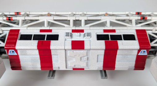 Mondbasis Alpha 1: Rescue Eagle Transporter, Fertig-Modell von Product Enterprise