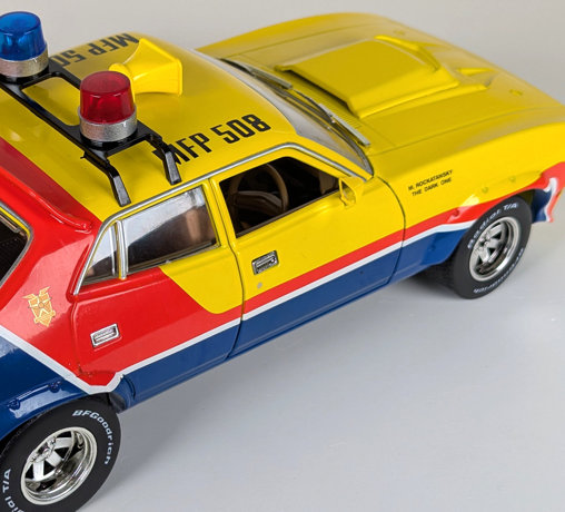 Mad Max 1: Max Rockatansky 1974 Ford Falcon XB Interceptor, Fertig-Modell von Greenlight