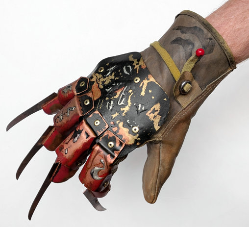 Nightmare on Elm Street 4: Freddy Krueger Handschuh, Fertig-Modell von SPACEart