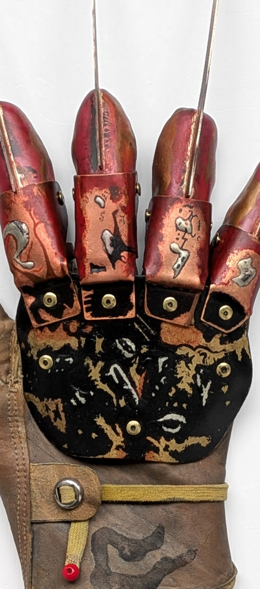 Nightmare on Elm Street 4: Freddy Krueger Handschuh, Fertig-Modell von SPACEart