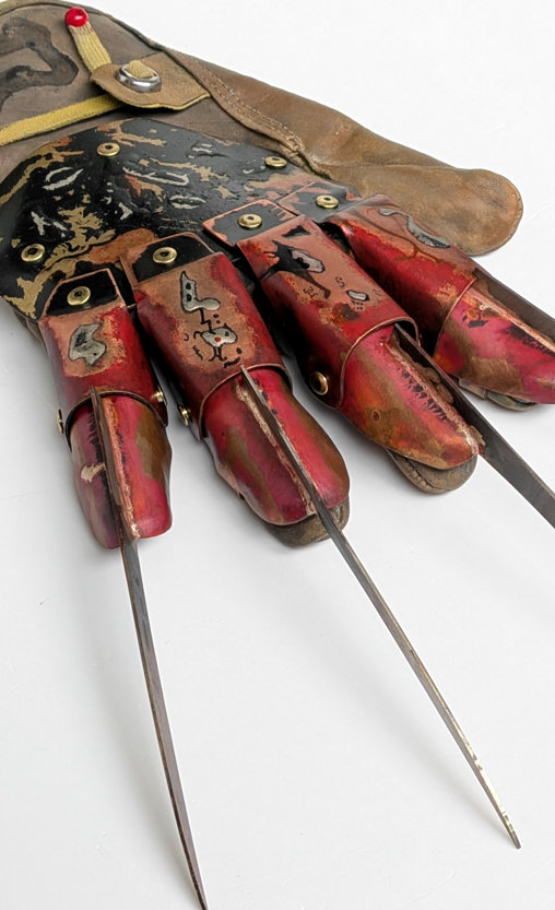 Nightmare on Elm Street 4: Freddy Krueger Handschuh, Fertig-Modell von SPACEart