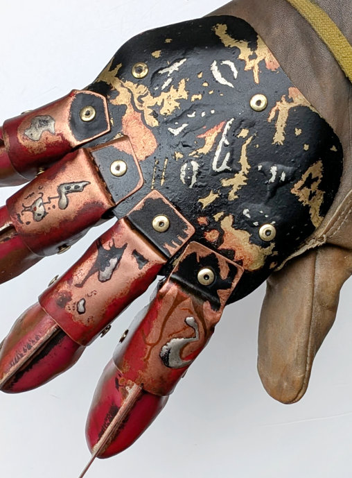 Nightmare on Elm Street 4: Freddy Krueger Handschuh, Fertig-Modell von SPACEart