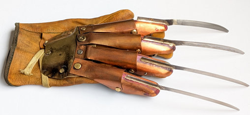 Nightmare on Elm Street 2: Freddy Krueger Handschuh, Fertig-Modell von SPACEart